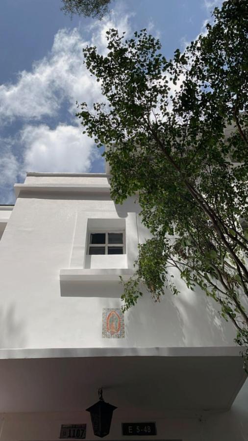 Bed and Breakfast Campus Residencias Quito Exterior foto