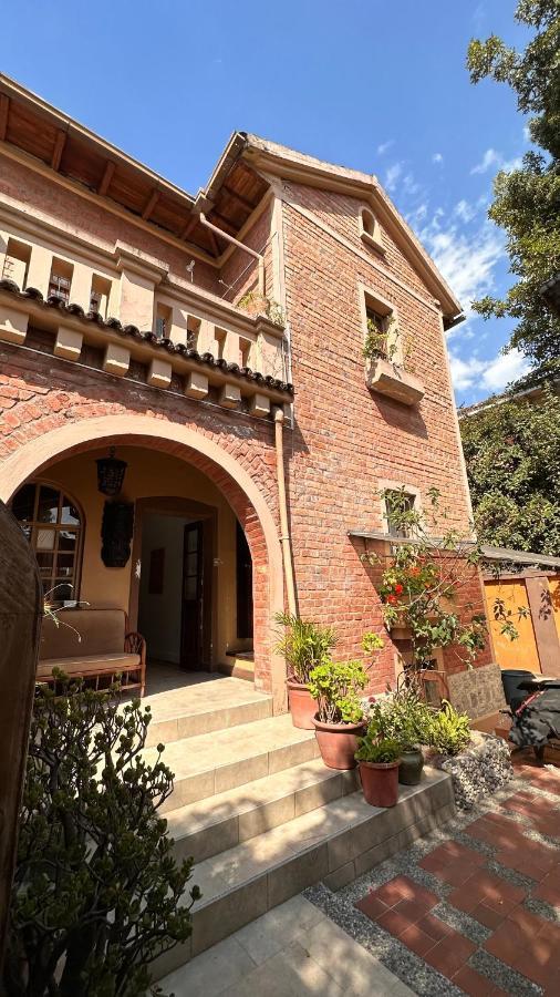 Bed and Breakfast Campus Residencias Quito Exterior foto
